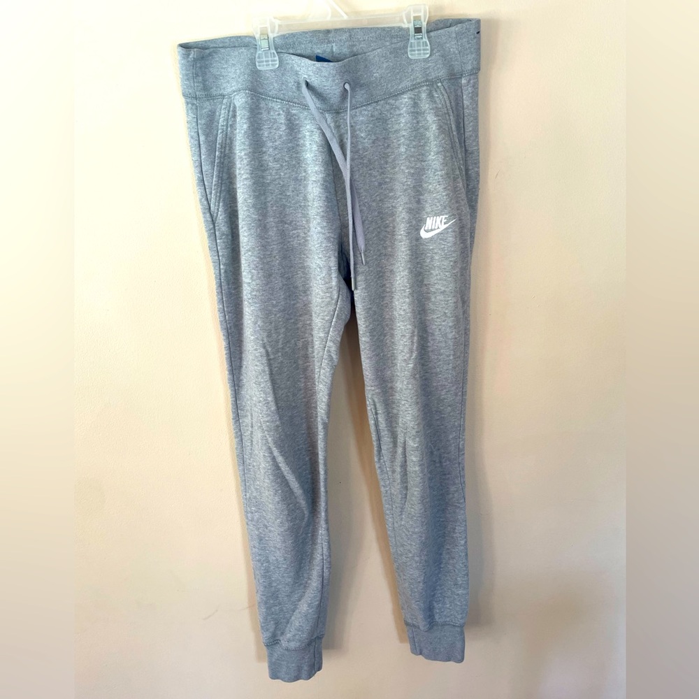 Nike sweatpants size small